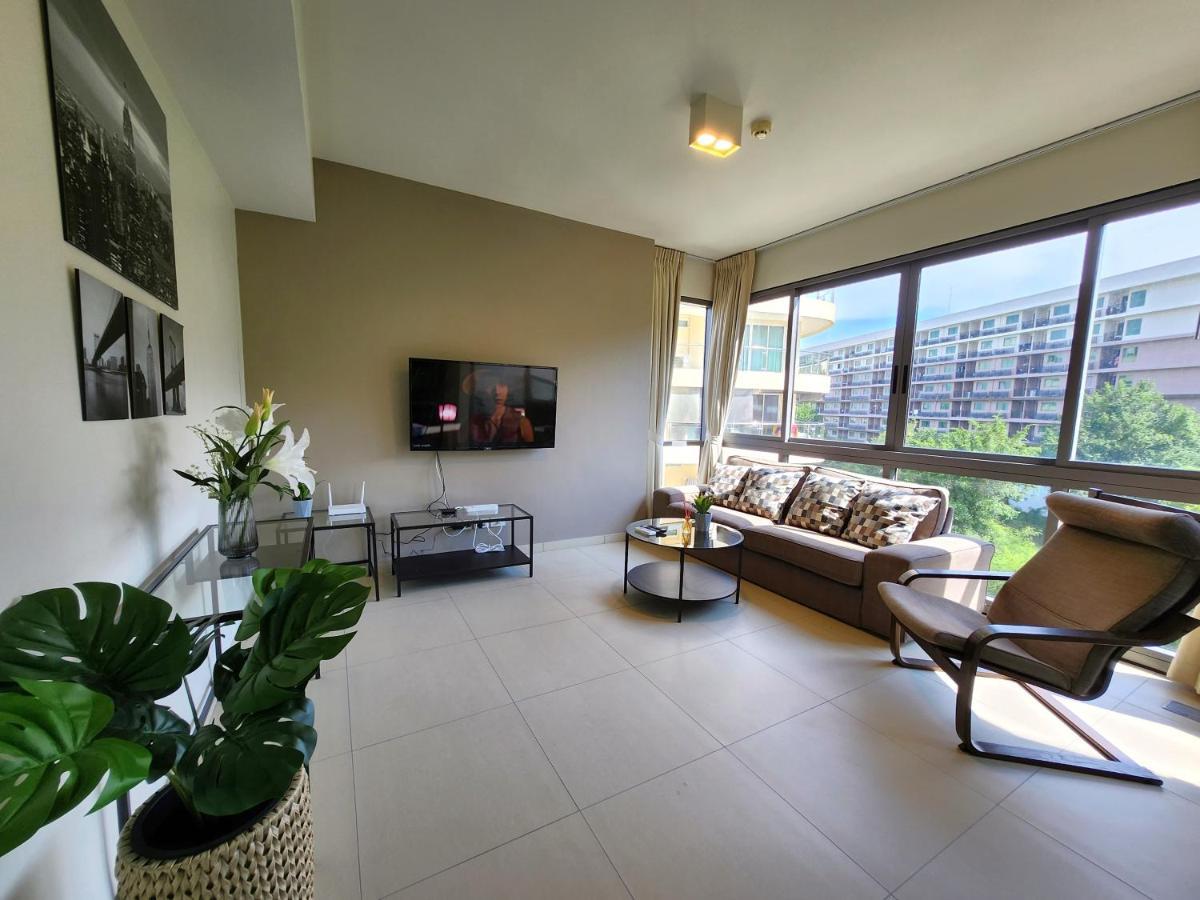 Unixx Oasis : Grandeur 2Br Suite Pattaya Exterior foto